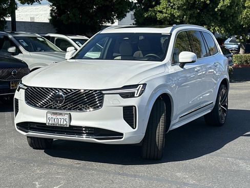 Certified 2026 Volvo XC90 B6 Ultra w/ Protection Package image 8