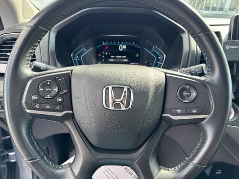 Used 2023 Honda Odyssey EX-L image 17