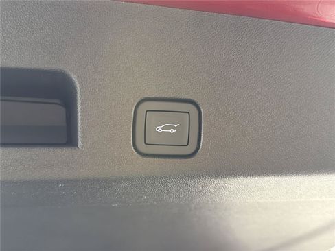 New 2026 GMC Acadia Elevation FWD image 18