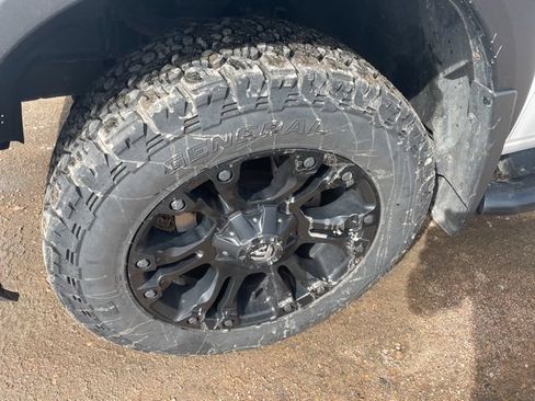 Used 2019 RAM 1500 Big Horn AWD/4WD image 2