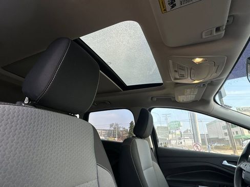 Certified 2018 Ford Escape SE image 19