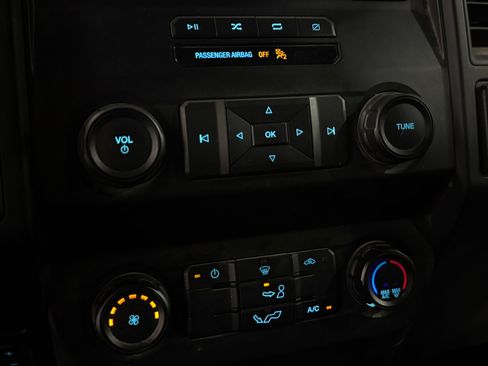 Used 2020 Ford F150 XL w/ Equipment Group 101A Mid image 4