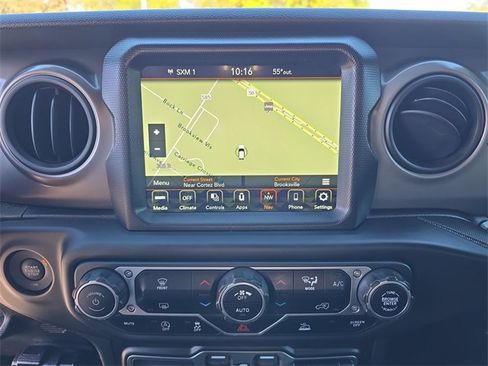 Used 2021 Jeep Gladiator Willys image 17