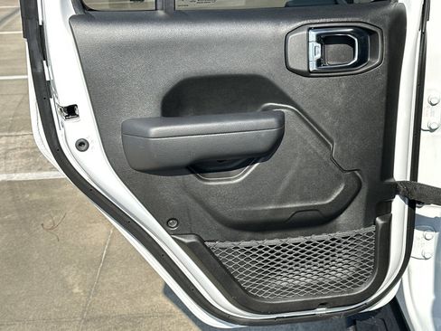 Used 2025 Jeep Wrangler Unlimited Sport AWD/4WD image 22