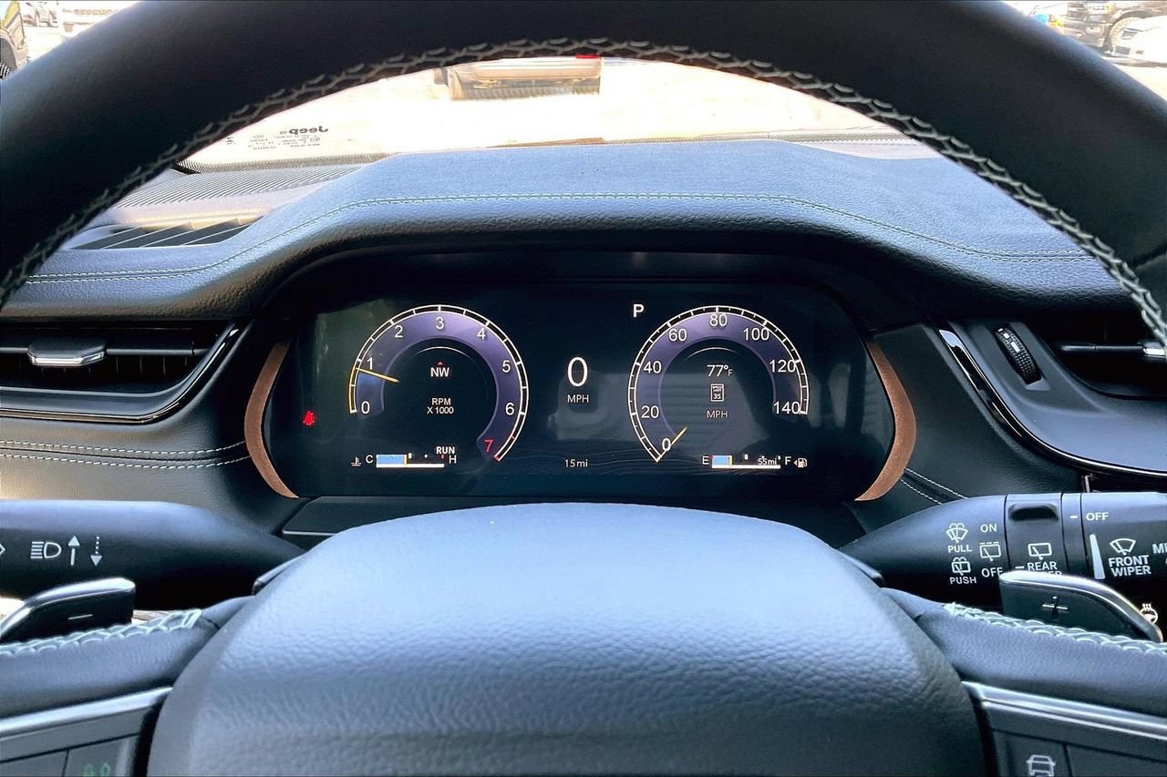 New 2027 Jeep Grand Cherokee Altitude AWD/4WD image 10
