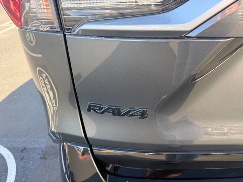 Used 2020 Toyota RAV4 XSE w/ XSE Grade Weather Package AWD/4WD image 5
