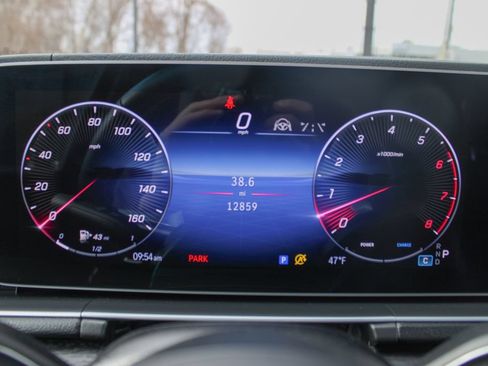 Used 2025 Mercedes-Benz GLS 450 4MATIC image 14