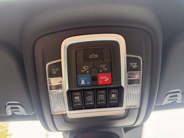 Used 2019 RAM 1500 Limited w/ Advanced Safety Group AWD/4WD image 37