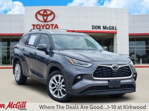 Used 2023 Toyota Highlander Limited FWD image 1