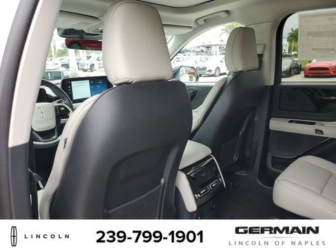New 2025 Lincoln Aviator Premiere image 21
