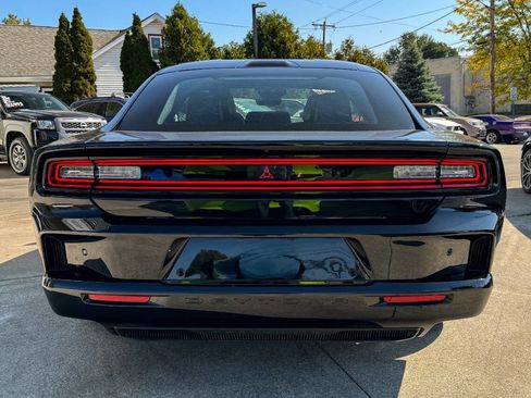 Used 2025 Dodge Charger Daytona R/T w/ Plus Group image 4