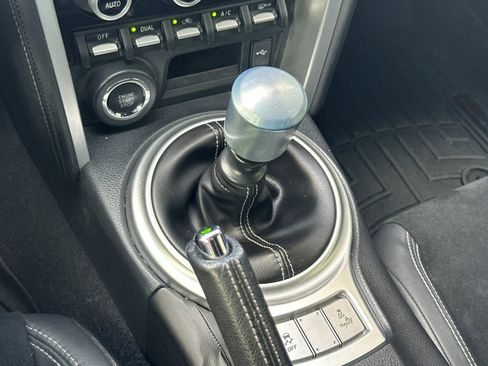 Used 2018 Subaru BRZ Limited w/ 50th Anniversary Edition image 17