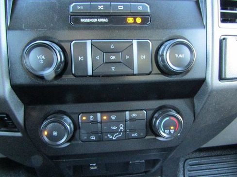 Used 2020 Ford F250 XL w/ Power Equipment Group image 17