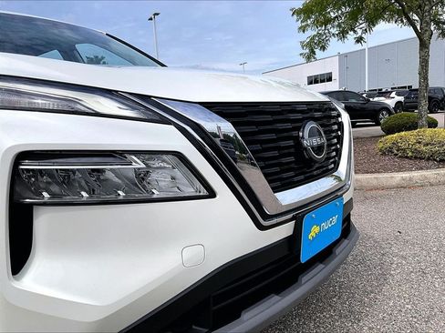 Certified 2023 Nissan Rogue SV AWD/4WD image 31
