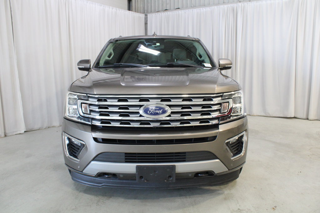Used 2019 Ford Expedition Limited w/ Equipment Group 301A AWD/4WD image 38