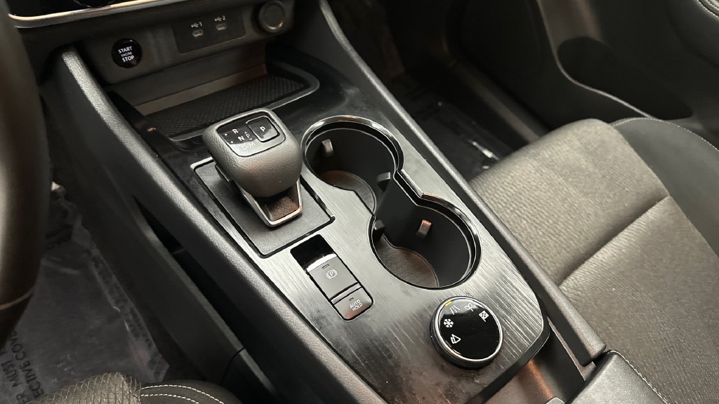 Certified 2025 Nissan Rogue SV AWD/4WD image 14