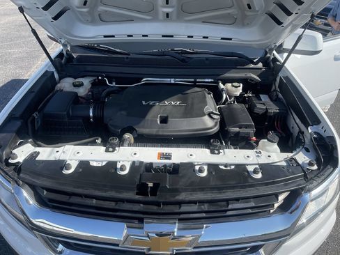 Used 2020 Chevrolet Colorado W/T w/ WT Convenience Package AWD/4WD image 27