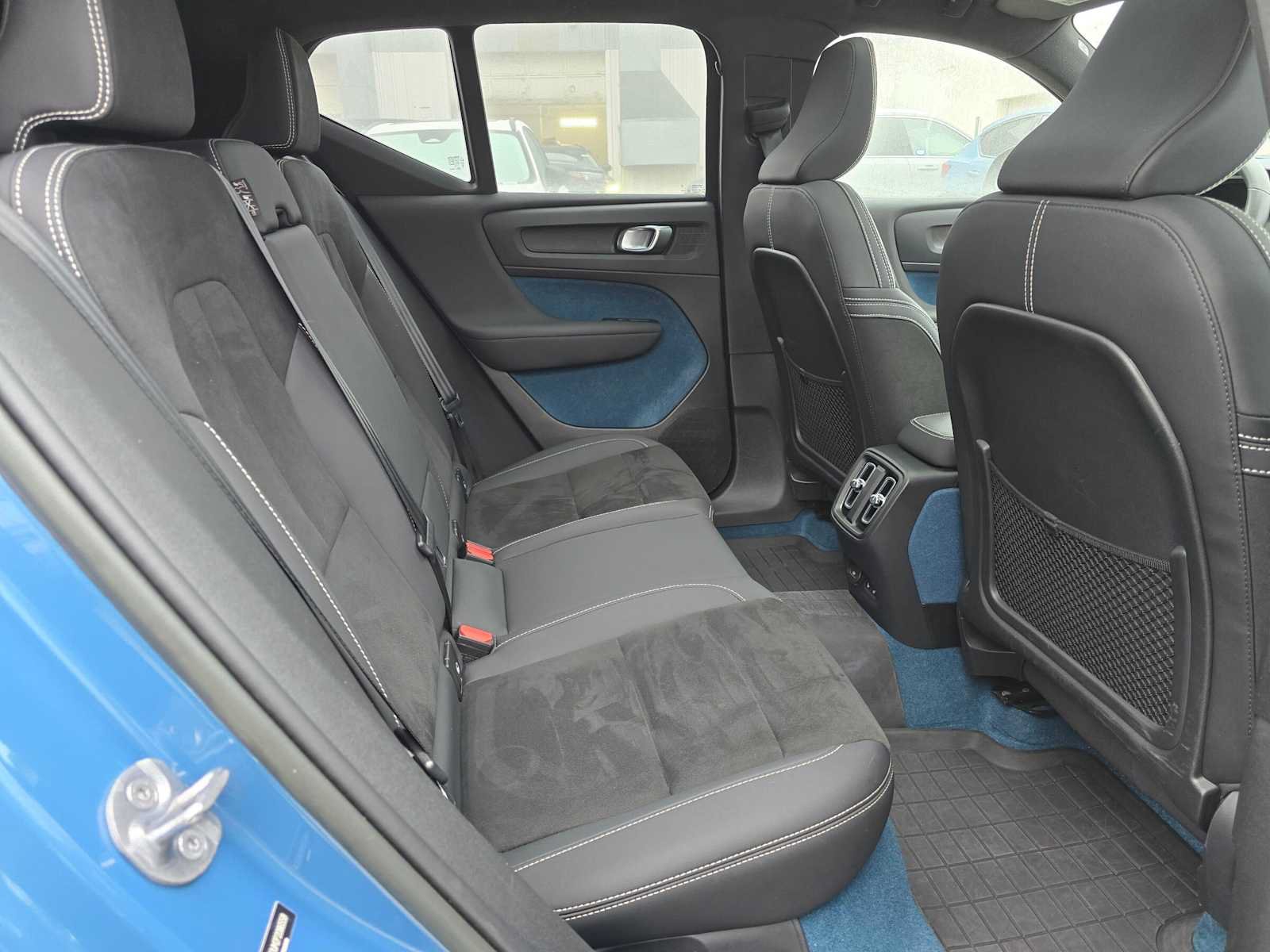 Certified 2023 Volvo XC40 Recharge Ultimate w/ Protection Package Premier AWD/4WD image 13