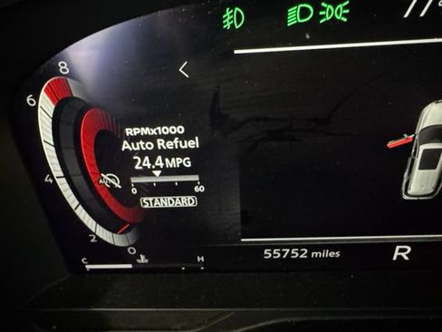 Used 2023 Nissan Pathfinder Platinum w/ Lighting Package (N93) FWD image 16