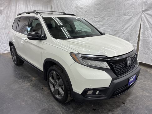 Used 2019 Honda Passport Elite image 2