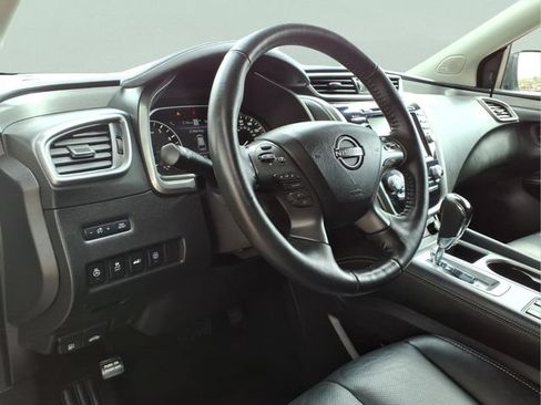 Used 2024 Nissan Murano SL FWD image 13
