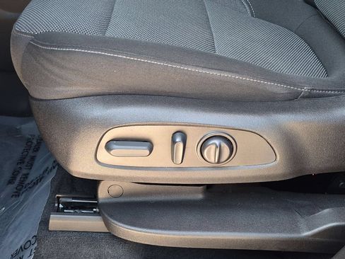 Used 2023 Chevrolet Traverse LT w/ LPO, Floor Liner Package FWD image 22