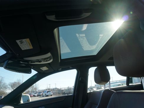 Used 2014 Mercedes-Benz E 350 Sedan image 8