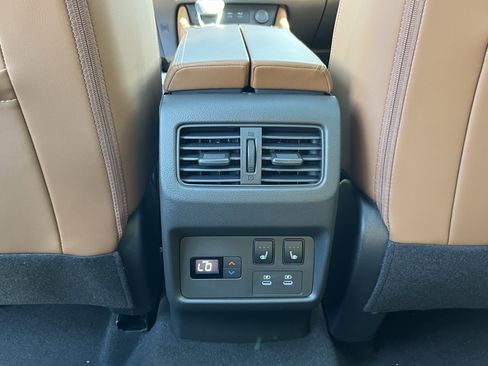 New 2026 Nissan Rogue Platinum w/ Platinum Premium Package image 16