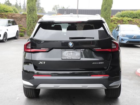 Used 2025 BMW X1 xDrive28i w/ Convenience Package AWD/4WD image 7