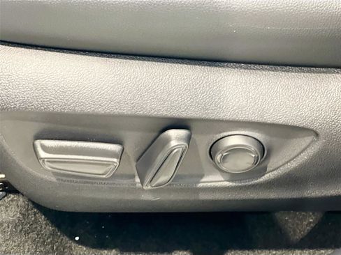 New 2026 Toyota Grand Highlander XLE image 19