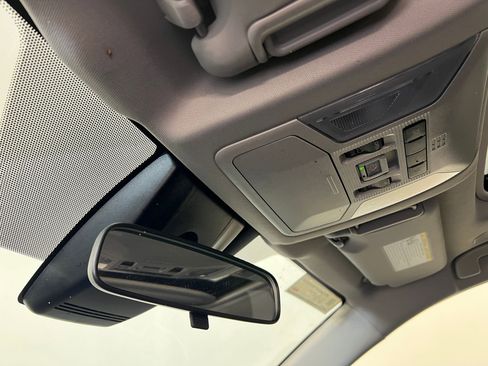 Used 2023 Toyota RAV4 XLE Premium image 20