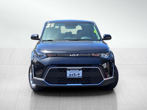 Certified 2025 Kia Soul LX FWD image 2