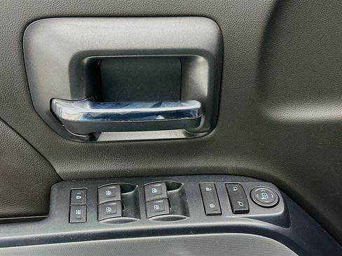 Used 2019 Chevrolet Silverado 1500 LT w/ All Star Edition image 15