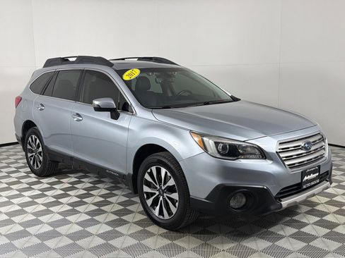 Used 2017 Subaru Outback 2.5i Limited image 3