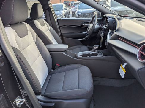 New 2026 Chevrolet Trax RS w/ Sunroof Package image 7