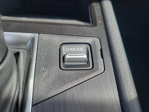 Used 2025 Nissan Kicks SV FWD image 27