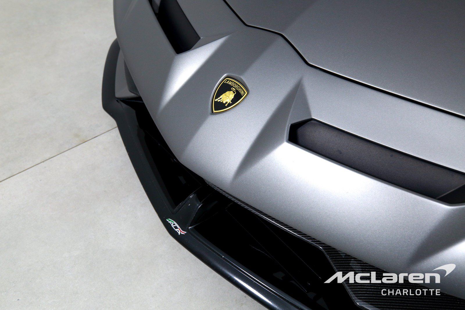 Used 2020 Lamborghini Aventador SVJ AWD/4WD image 36