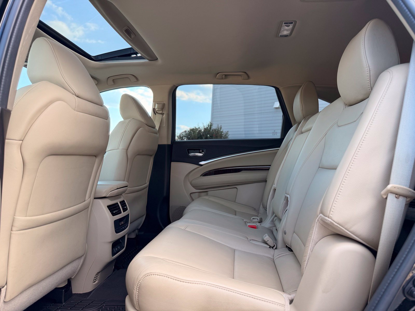 Used 2017 Acura MDX FWD image 22