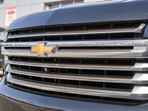 Used 2023 Chevrolet Tahoe High Country image 15