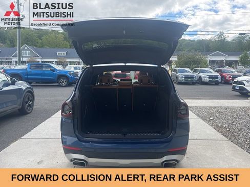 Used 2023 BMW X3 xDrive30i w/ Premium Package AWD/4WD image 9