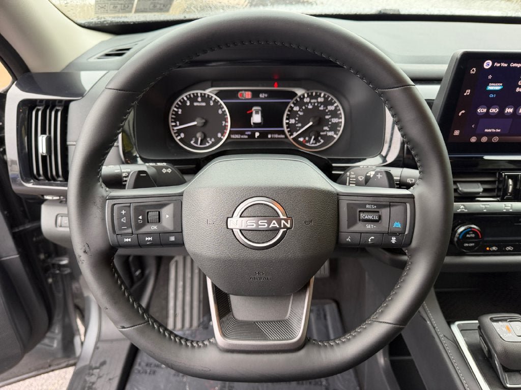 Used 2026 Nissan Pathfinder SV AWD/4WD image 15