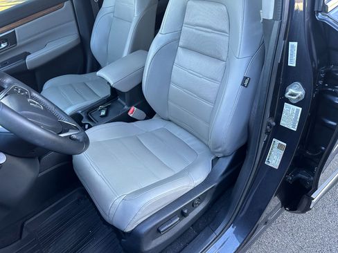 Used 2019 Honda CR-V Touring image 13