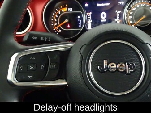 Used 2023 Jeep Wrangler Unlimited Rubicon image 13