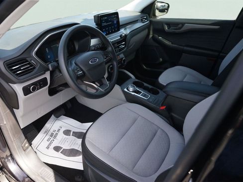 Certified 2025 Ford Escape Active FWD image 8