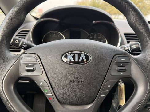 Used 2016 Kia Forte LX image 26