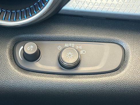 New 2026 Chevrolet Trax LT image 29