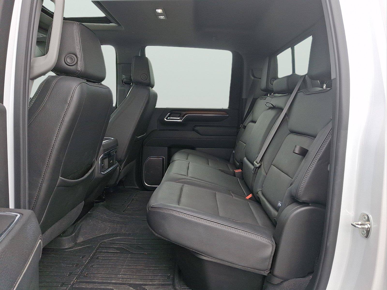 Used 2024 GMC Sierra 3500 Denali w/ Denali Reserve Package AWD/4WD image 8