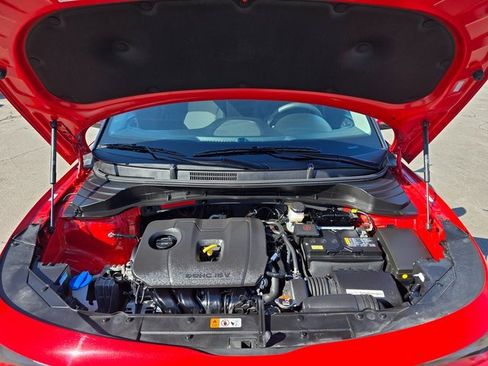 Certified 2025 Kia Soul LX w/ LX Technology Package image 13