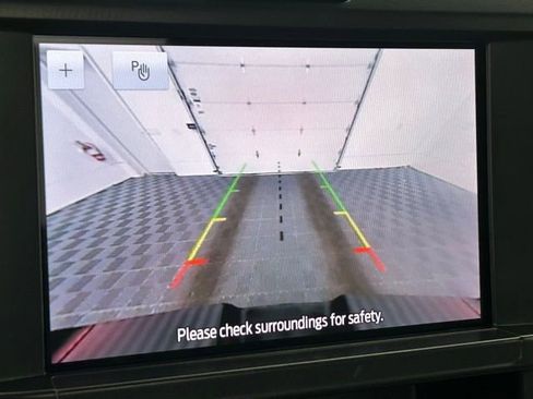 Used 2025 Ford F250 XL w/ XL Chrome Package image 4