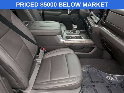 Used 2023 Chevrolet Silverado 1500 LTZ AWD/4WD image 25
